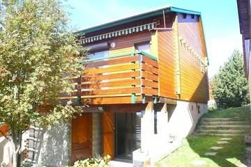 Maison de campagne pour 7 personnes, avec terrasse et jardin, animaux acceptés à Eyne