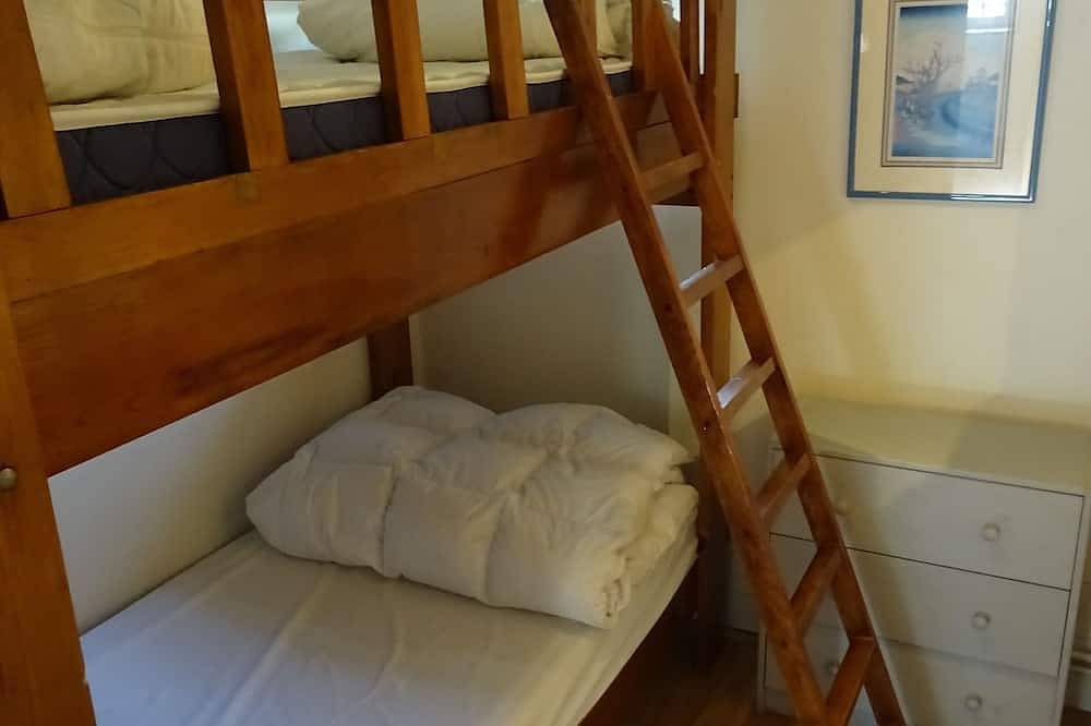 88km de Paris, Charmante Maison Cosy, Wifi +++, jardin,  tout confort in Verdelot, Seine-et-Marne