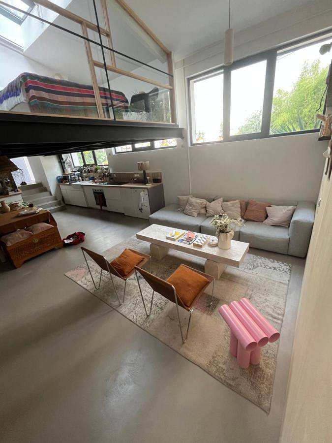 Loft familial avec grand jardin verdoyant in Paris, Ile de France