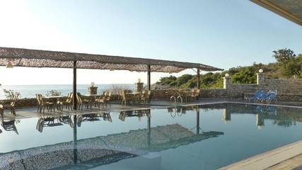 Chambre d’hôte pour 2 personnes, avec jardin ainsi que piscine et balcon dans Région du Péloponnèse