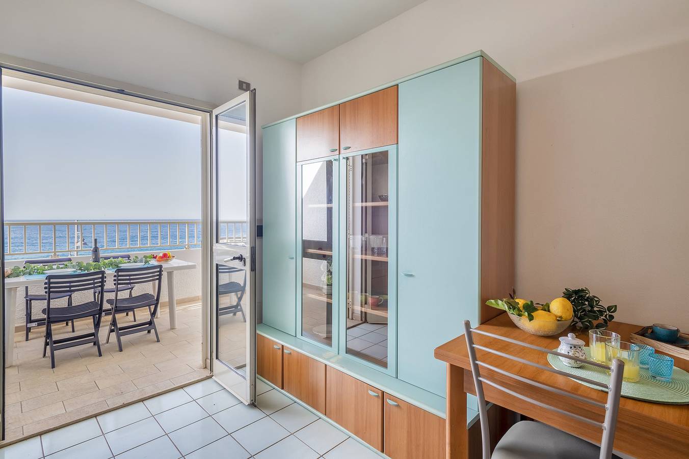 Appartamento intero, Appartamento 'La Marina Beach House' con vista mare, balcone e aria condizionata in Castelsardo, Provincia di Sassari