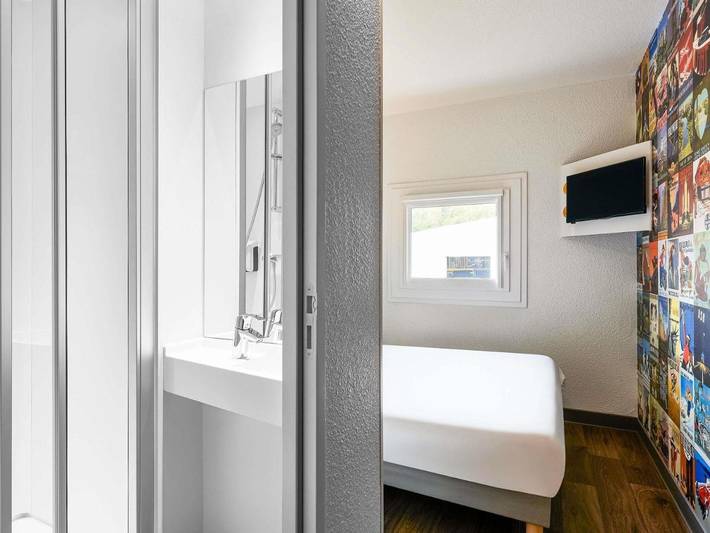Hôtel pour 2 personnes, avec terrasse à La Valette-du-Var - 3