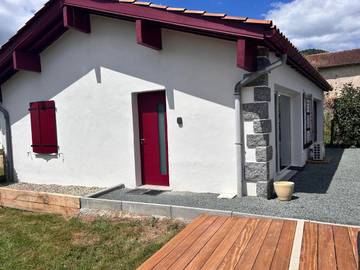 Gîte pour 4 personnes, avec jardin et terrasse à Ascarat
