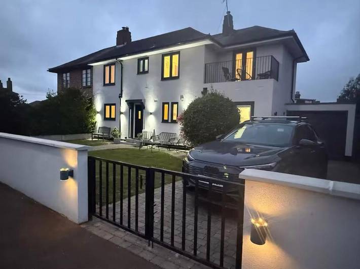 Holiday rental for 9 people, with Balcony and Terrace as well as Garden in Frinton on Sea