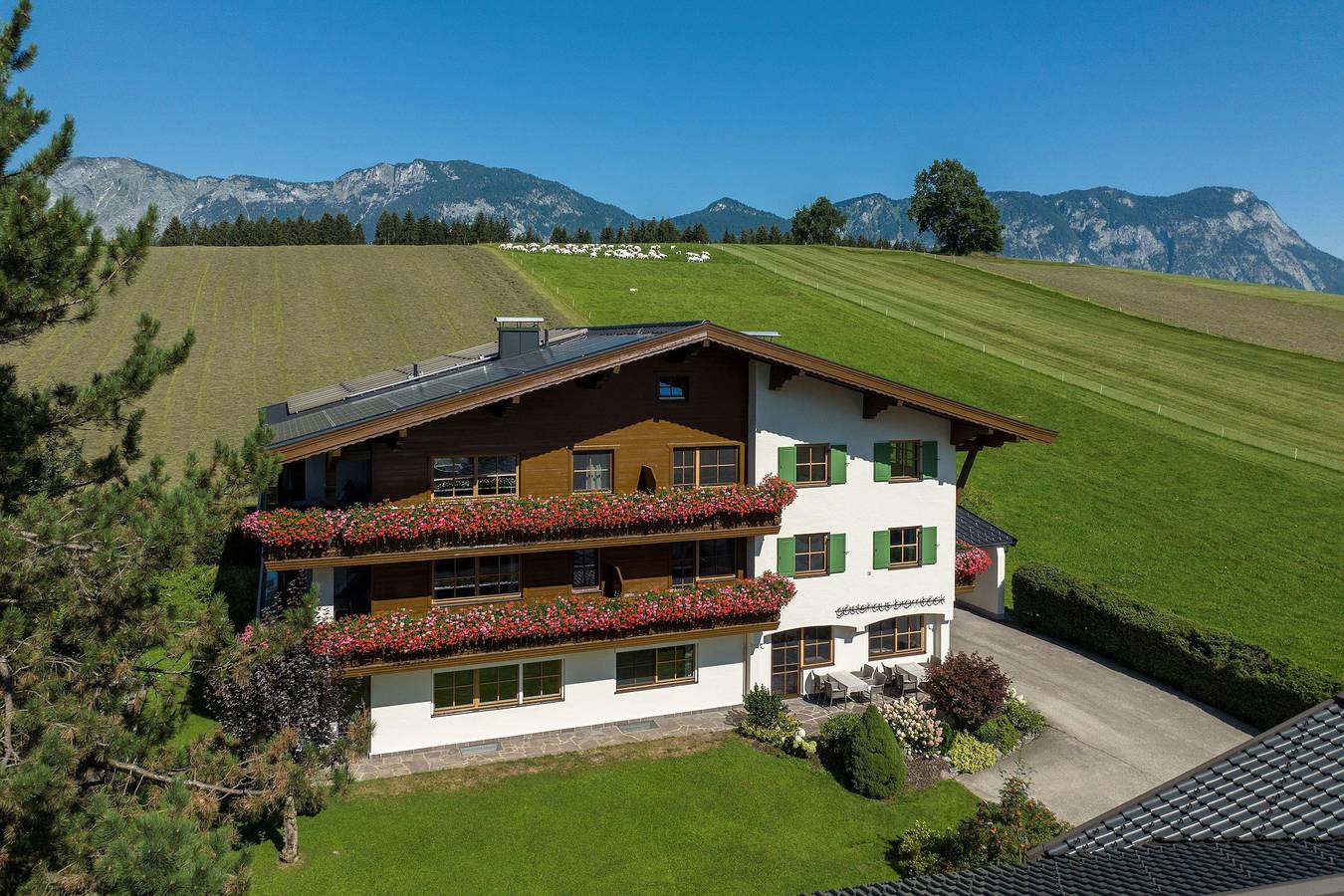 Doppelbettzimmer in Bad Häring, Kitzbüheler Alpen