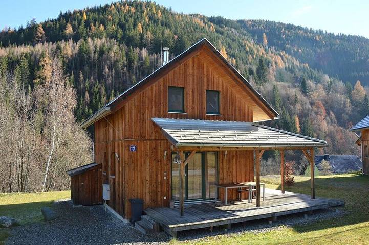Chalet für 8 Personen, mit Terrasse und Garten - 1