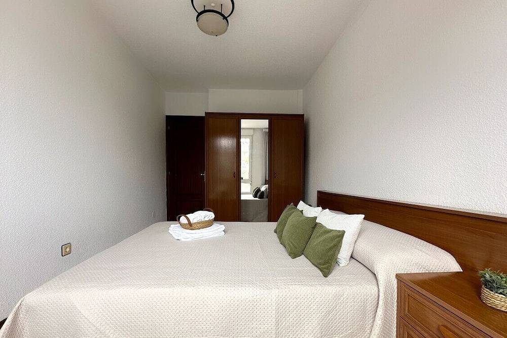 Entire apartment, Apt in Somo- La Escotilla 30017 in Somo, Ribamontán al Mar