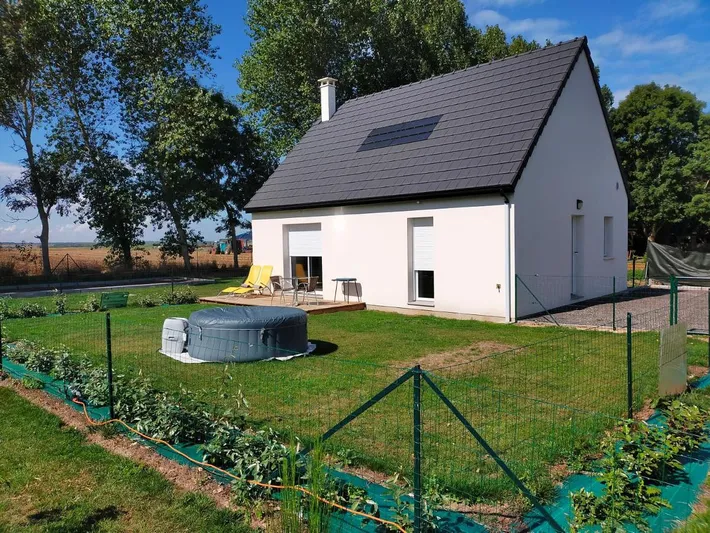 Casa de vacaciones para 5 personas, con jardín y jacuzzi - 1
