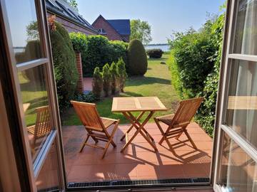Ferienwohnung für 4 Personen, mit Terrasse und Garten in Mellenthin