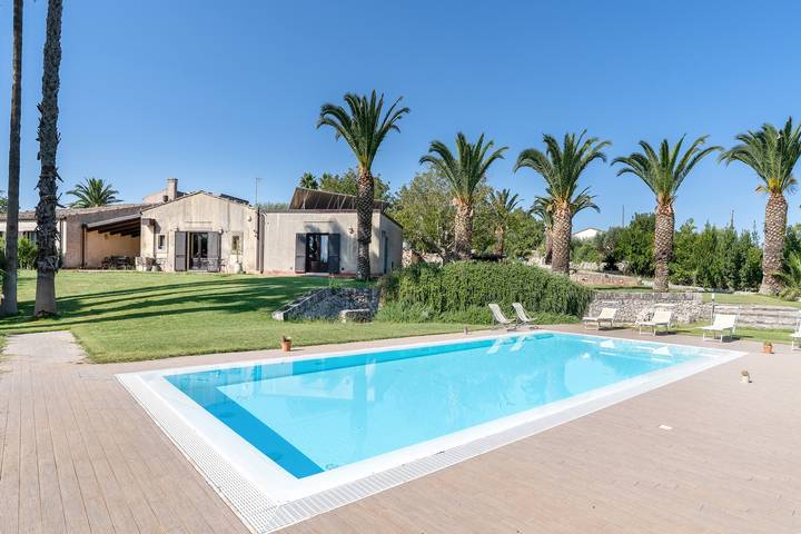 Villa „Oasi di Relax“ mit privatem Pool, privater Terrasse und Wlan in Noto und Umgebung, Syrakus Provinz