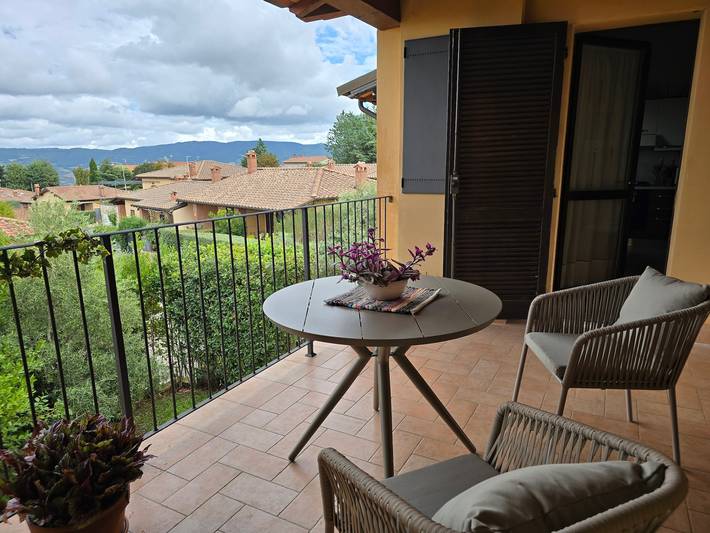 Ganze Wohnung, Apartment „Terrazza Sulla Val D'Orcia“ mit Gemeinschaftspool, privater Terrasse & Wlan in Radicofani, Orciatal
