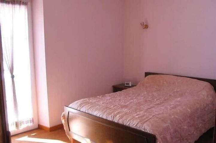 Location de vacances pour 6 personnes, avec terrasse et jardin à Saint-Antonin-Noble-Val - 2