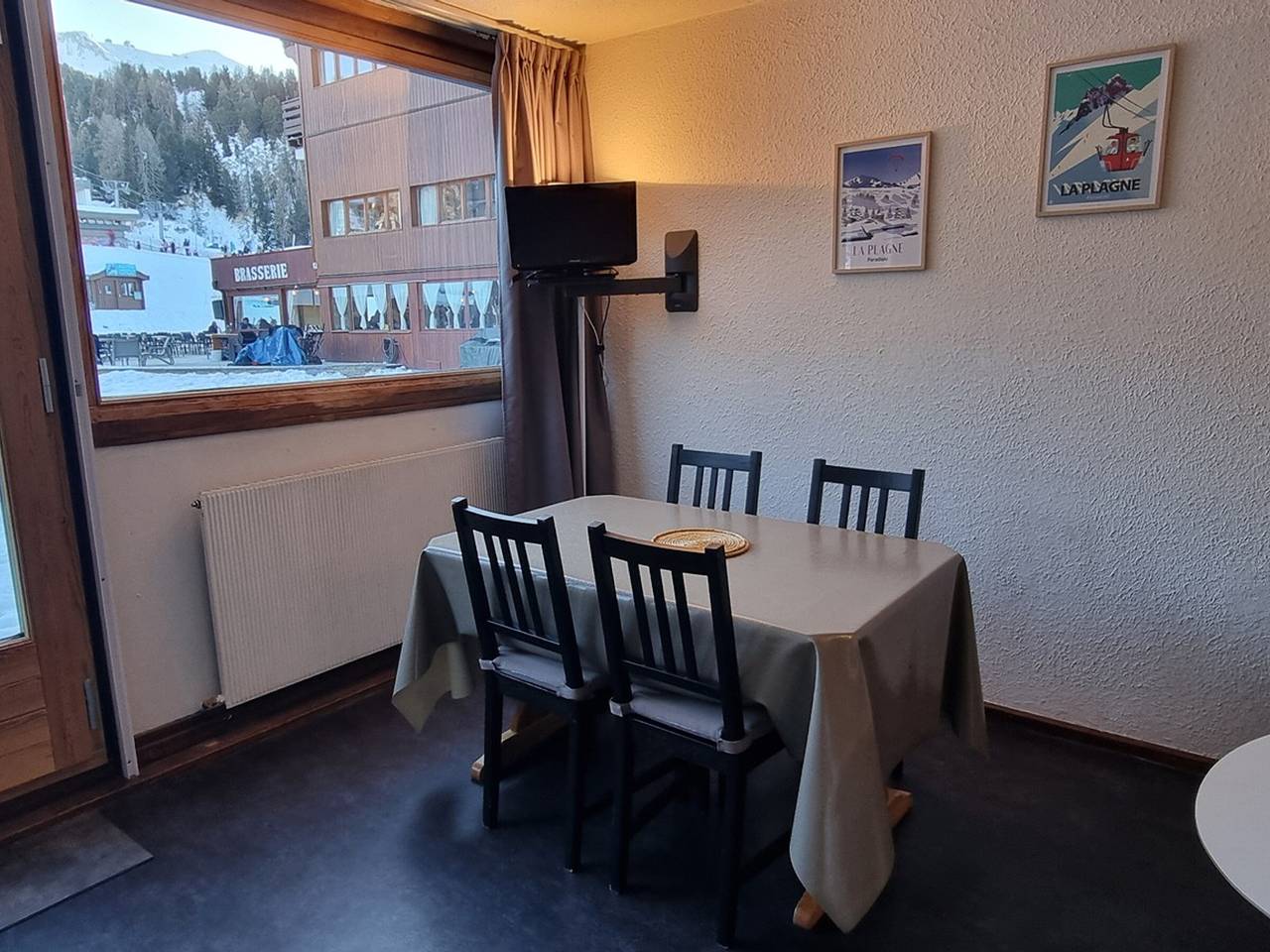 Studio entier, Studio divisible, ski aux pieds, terrasse, animaux admis in Plagne Centre, La Plagne-Tarentaise