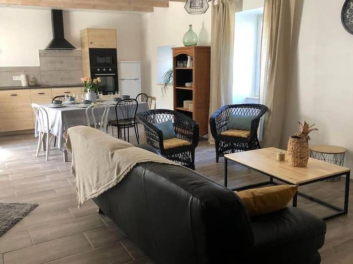 Location de vacances pour 6 personnes, avec vue et terrasse à Meyras - 3