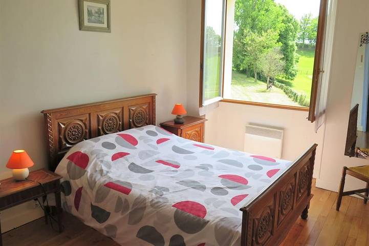 Location de vacances pour 4 personnes, avec jardin, animaux acceptés à Lascaux - 2