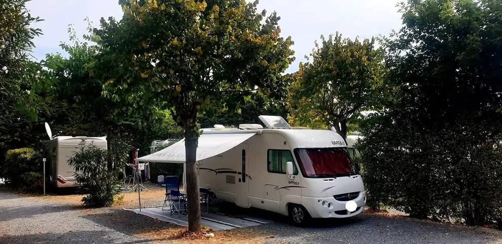Glam, with private toilet and shower 4 people in Pietra Ligure, Pietra Ligure Municipality