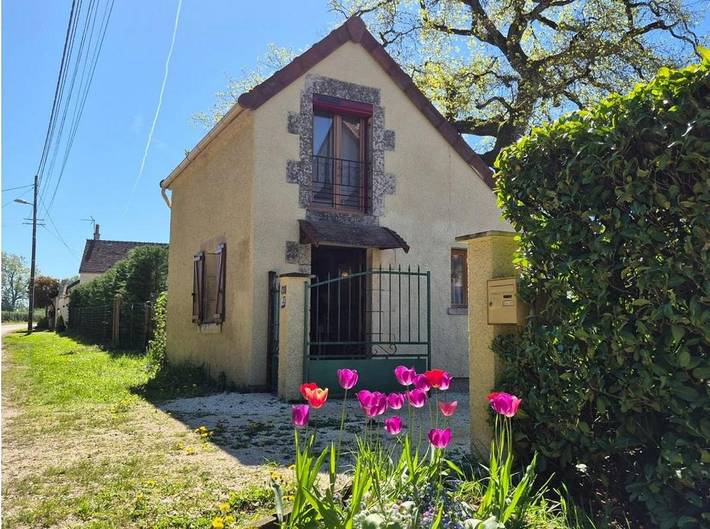 Location de vacances pour 2 personnes, avec Terrasse et Jardin ainsi que Bassin pour enfant et Piscine à Entrains-sur-Nohain - 4