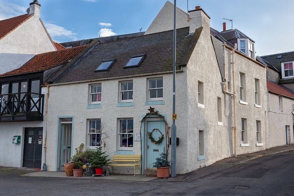 Entire apartment, Unique 2 Bedroom Harbour Front Apartment in Dunbar, Edinburgh and Lothian