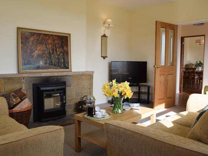 Roundhill in Chipping Warden & Edgcote, Northamptonshire