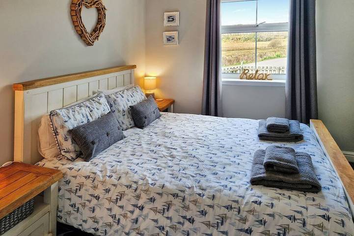 2 Schlafzimmer Unterkunft in Tayvallich in Argyll & Bute