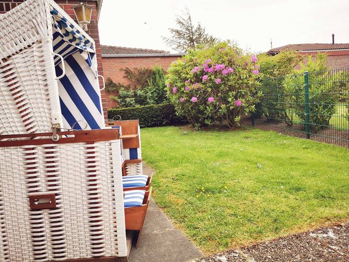 Ferienhaus für 6 Personen, mit Terrasse und Garten in Schillig