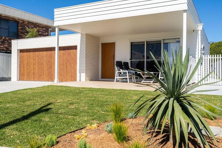Holiday home for 6 people, with garden in South Coast NSW