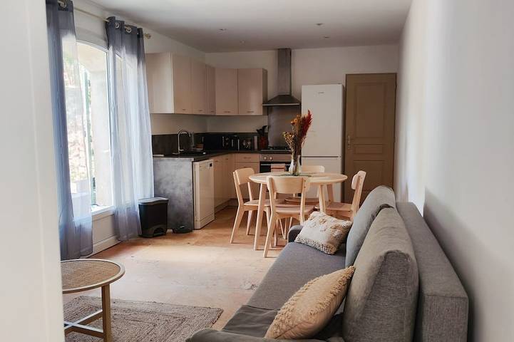Entire apartment, Bastide des Oliviers - Aix-en-provence in Aix-en-Provence, Mediterranean Coast (France)