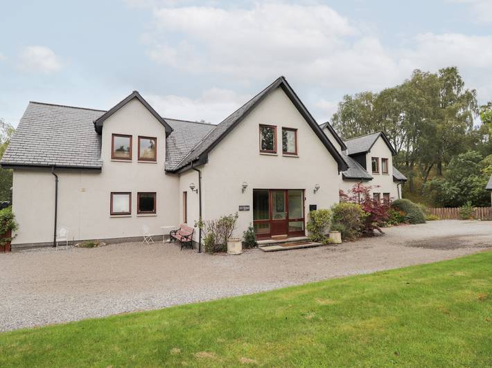 Cottage für 10 Personen mit Balkon in Newtonmore, Highlands