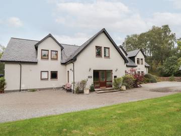 Cottage for 10 People in Newtonmore, Cairngorms National Park, Photo 1