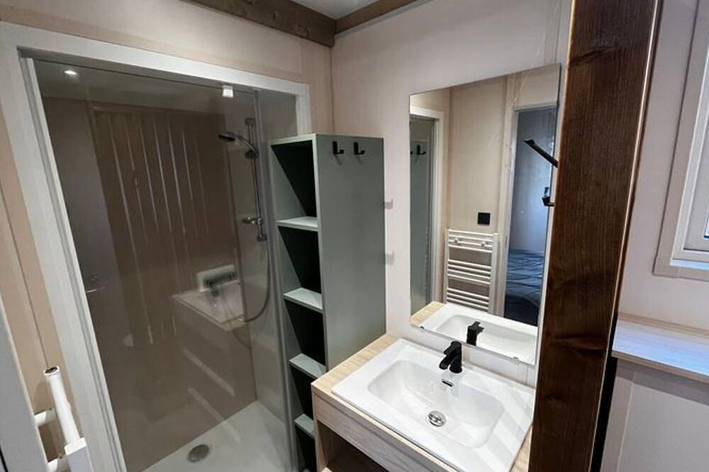 Spacieux Chalet 3 Chambres avec Terrasse in Coulon, Région de Niort