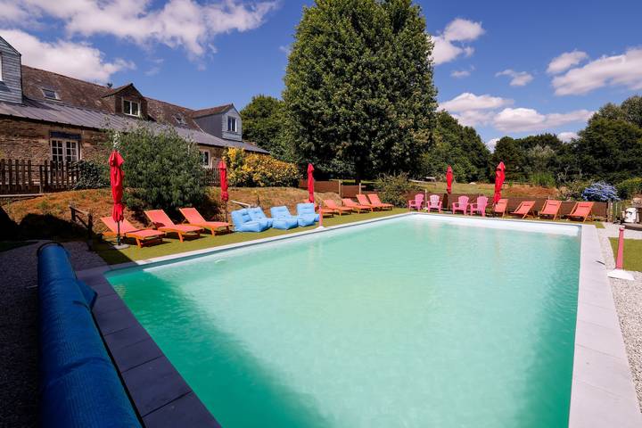 Location de vacances pour 4 personnes, avec Jardin et Bassin pour enfant dans Cléguérec, Région de Pontivy