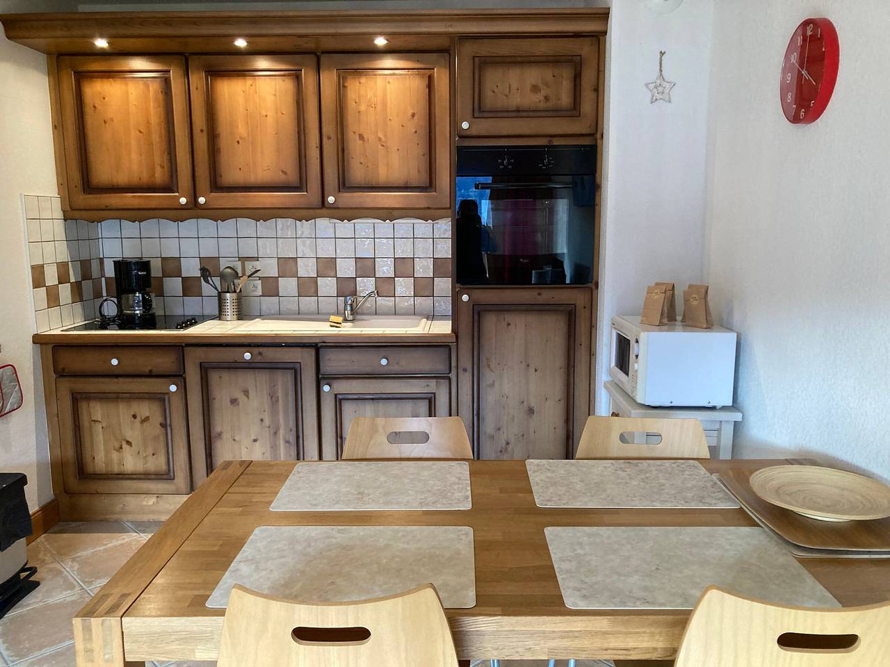 Appartement entier, Appartement T2 lumineux avec terrasse et Wifi in Samoëns, Région de Bonneville