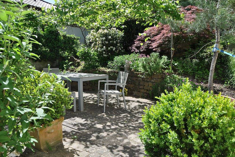 Ganze Wohnung, Gemütliche Ferienwohnung bei Heidelberg mit eigener Terrasse in Waldnähe in Neckargemünd, Kurpfalz