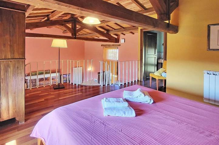 Fabbrica di seta ristrutturata, piscina privata - Posti letto 12 +2 (6 bagni) in Barga, Parco Regionale delle Alpi Apuane