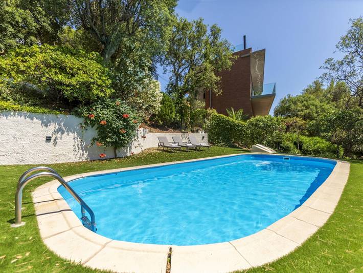 Chalet para 8 personas, con Terraza y Jardín en Cataluña - 2