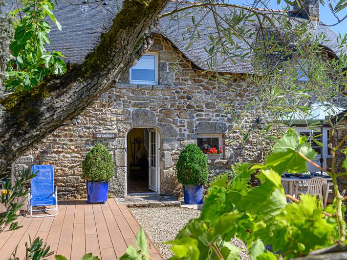 Location de vacances pour 10 personnes, avec terrasse et jardin à Plougoumelen - 3