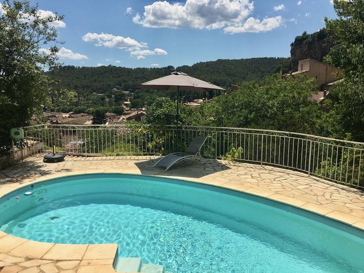 Location de vacances pour 4 personnes, avec jardin et terrasse à Cotignac - 2