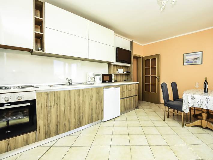 Ferienwohnung für 2 Personen, mit Balkon und Terrasse in Starigrad - 3