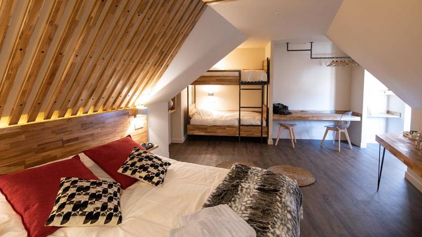 Gîte pour 14 personnes, avec jacuzzi ainsi que jardin et piscine dans Saint-Aubin (Pas-de-Calais)