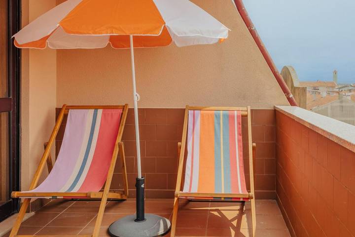 Apartamento para 4 personas, con balcón y jacuzzi en Torreira