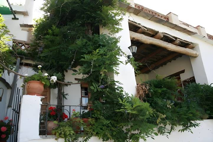 Casa rural para 6 personas, con balcón en Alpujarras