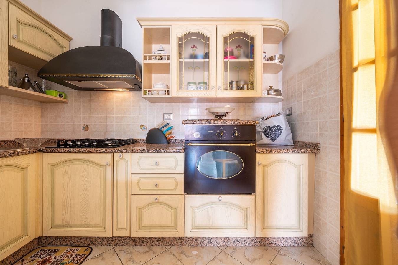 Villa 'Chiara' con Vista Montagna, Wi-Fi e Aria Condizionata in Terra Mala, Quartu Sant'Elena