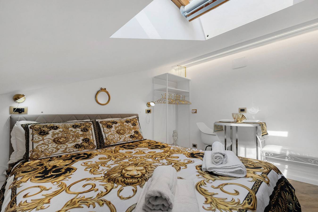 Estudio entero, Estudio 'Amasia 2' con Wi-Fi y aire acondicionado in Centro Storico, Verona