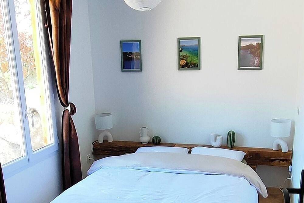 Geheel appartement, Unusual accommodation T3 in Saint-Mitre-les-Remparts, Istres en omgeving