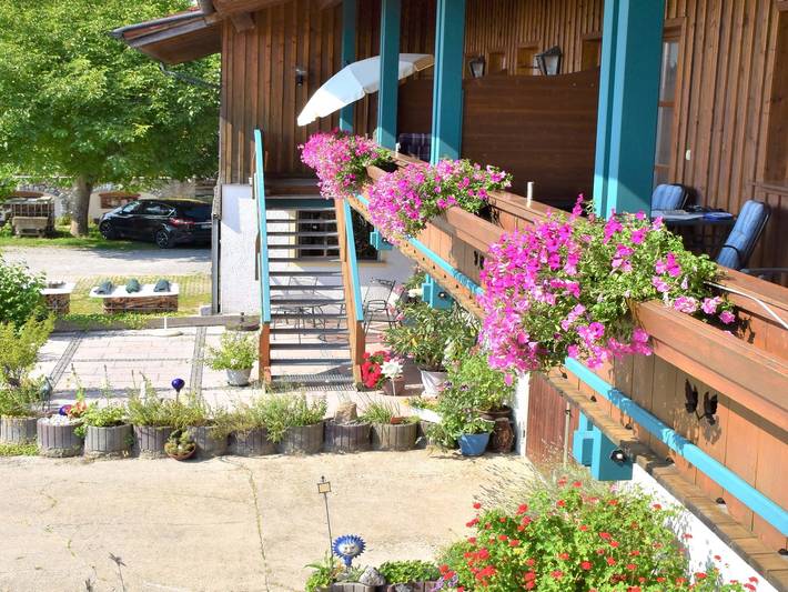 Ganze Ferienwohnung, Ferienhof Schauer - Nr. 4 Ferienwohnung, 42 qm Obergeschoss, 1 separates Schlafzimmer in Kurf, Bad Endorf