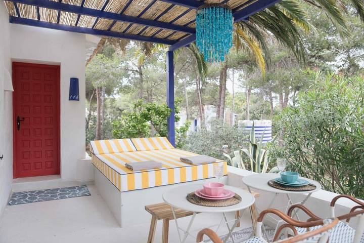 Casa rural para 6 personas, con terraza además de jardín y piscina en Jávea