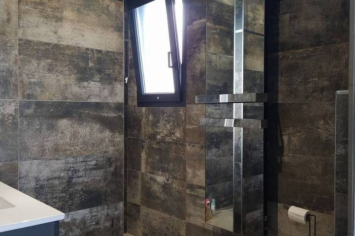 Location de vacances pour 4 personnes, avec jardin à Ventiseri - 2