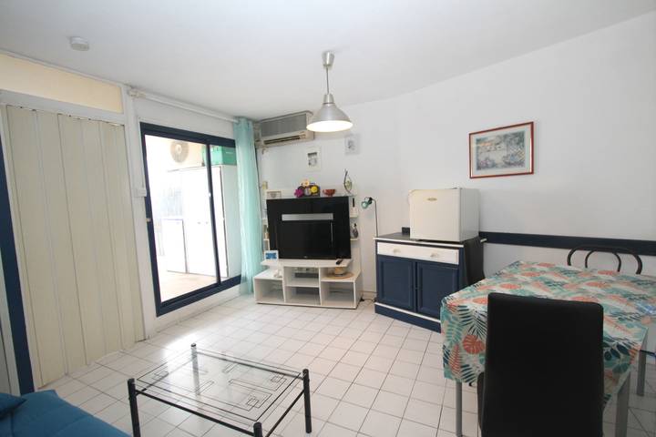 Gîte pour 4 personnes, avec terrasse, animaux acceptés dans Casino Du Canet En Rousillon - 2