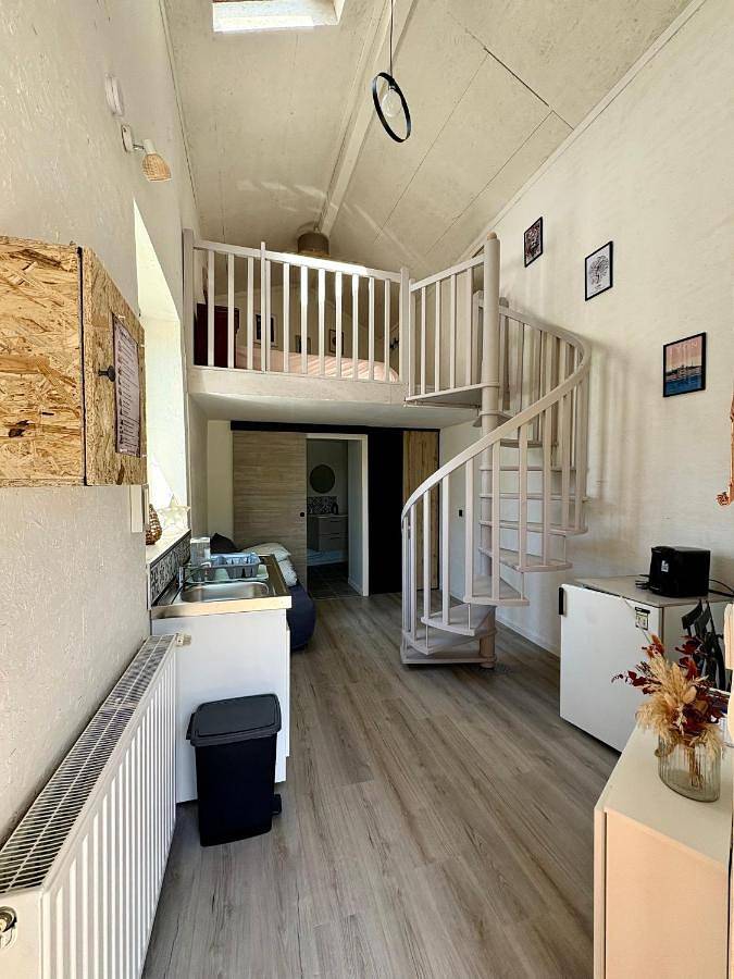 Gîte pour 4 personnes, avec terrasse à Saint-Étienne-des-Oullières - 2