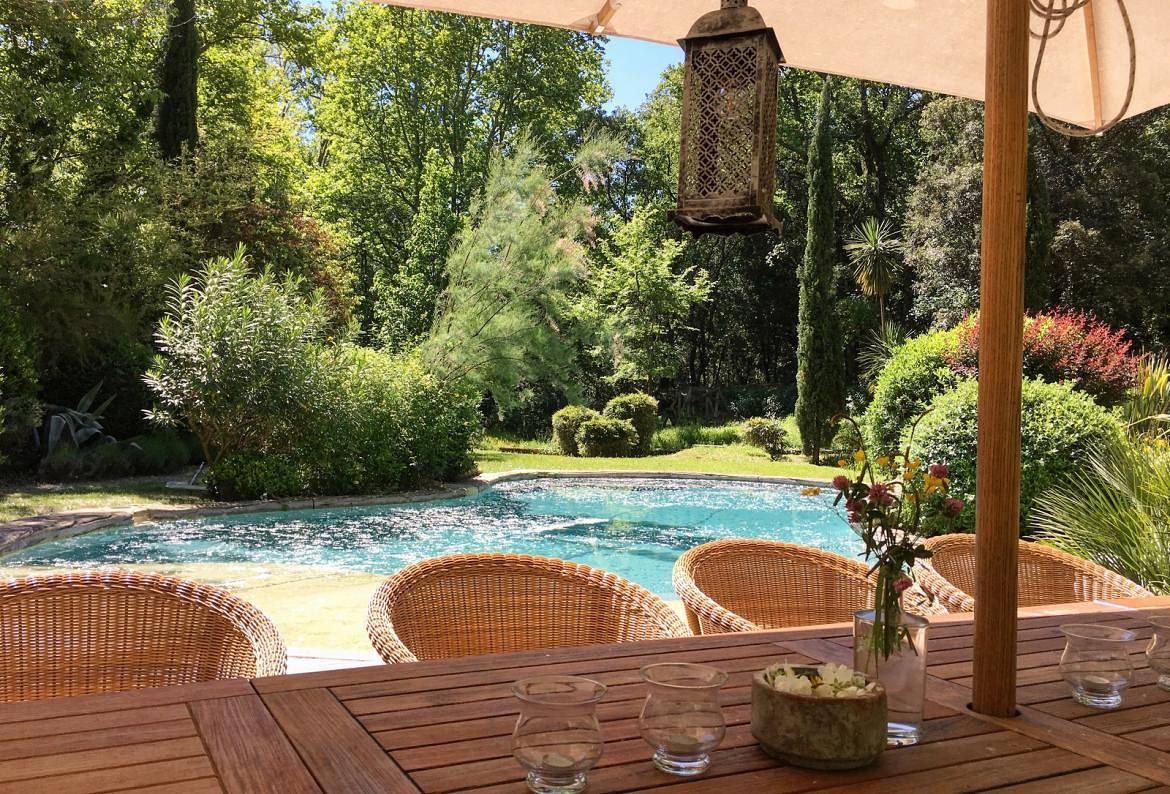 Le Moulin de Villeneuvette in Villeneuvette, Mittelmeerküste (Frankreich)
